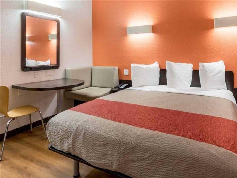 Motel 6 Seguin Tx Eksteriør billede