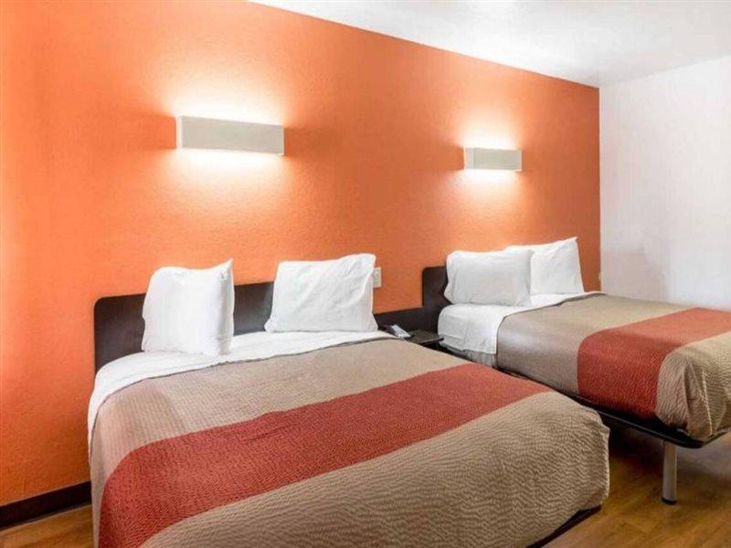 Motel 6 Seguin Tx Eksteriør billede