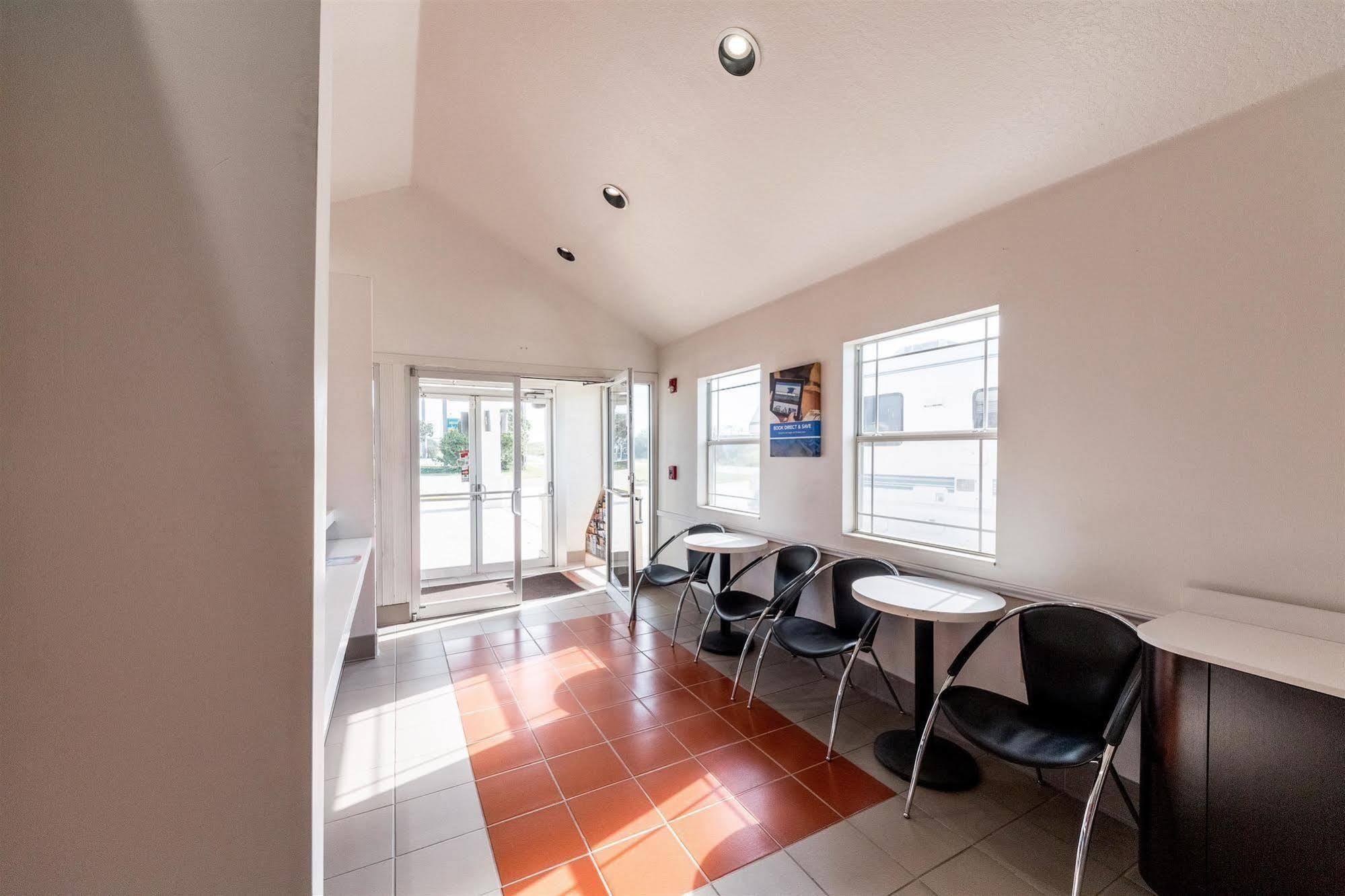 Motel 6 Seguin Tx Eksteriør billede