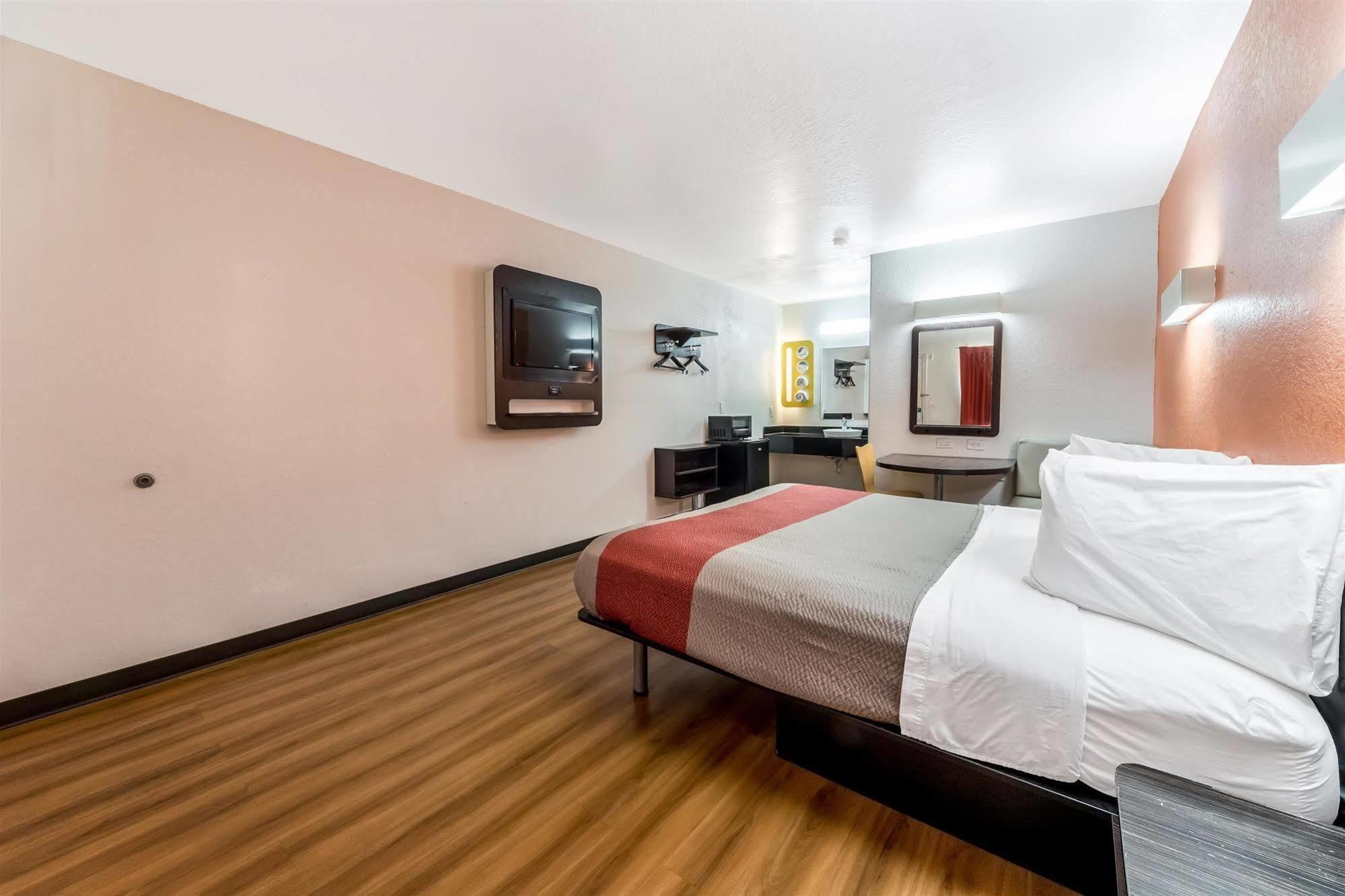 Motel 6 Seguin Tx Eksteriør billede