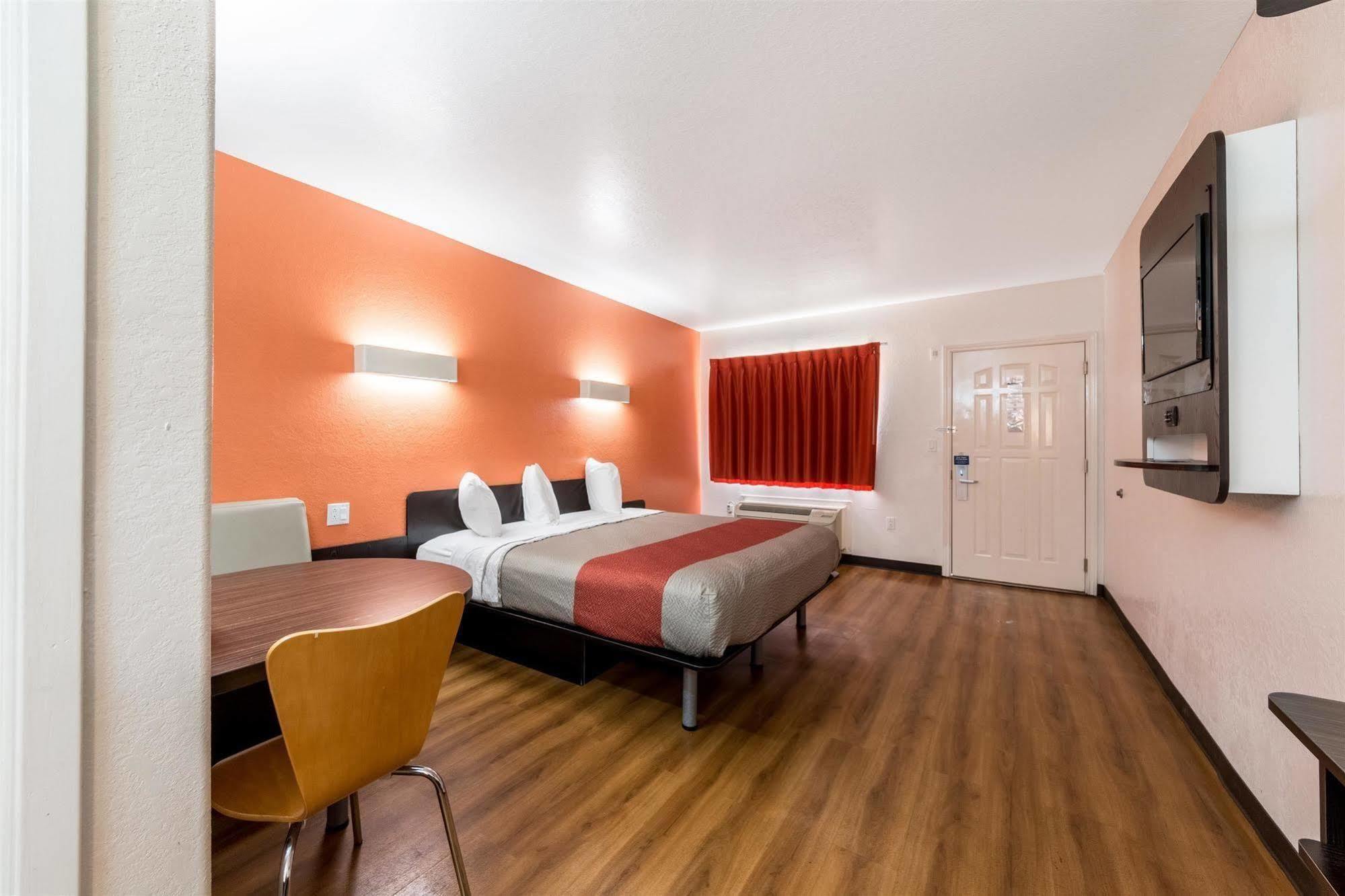 Motel 6 Seguin Tx Eksteriør billede